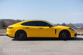 2018 Porsche Panamera 4S - miniatura 29