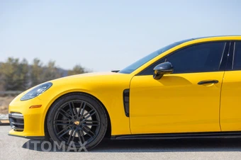 2018 Porsche Panamera 4S - miniatura 3