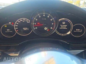 2018 Porsche Panamera 4S – miniatura 8