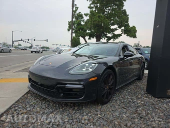 2018 Porsche Panamera 4S