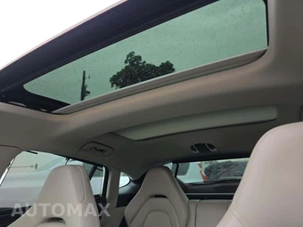 2018 Porsche Panamera 4S – miniatura 11