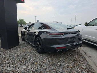 2018 Porsche Panamera 4S – miniatura 2