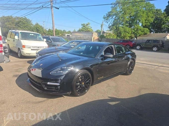 2018 Porsche Panamera 4S