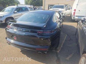 2018 Porsche Panamera 4S - miniatura 3