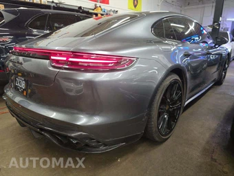 2018 Porsche Panamera Turbo – miniatura 3