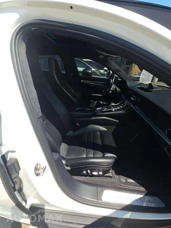 2018 Porsche Panamera Turbo - miniatura 17
