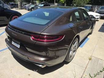 2018 Porsche Panamera – miniatura 4