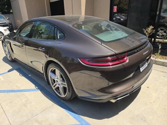 2018 Porsche Panamera – miniatura 6