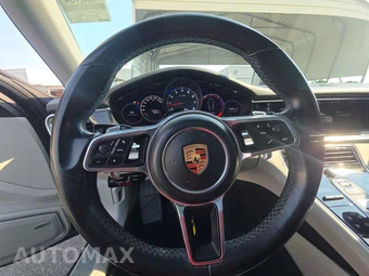 2018 Porsche Panamera – miniatura 10