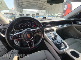 2018 Porsche Panamera – miniatura 11