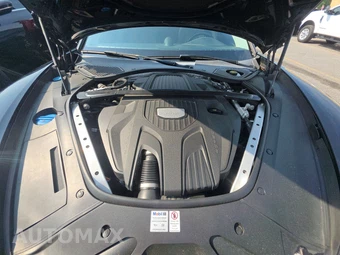 2018 Porsche Panamera – miniatura 15