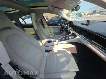 2018 Porsche Panamera – miniatura 8