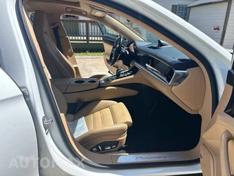2018 Porsche Panamera - miniatura 24