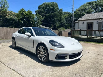 2018 Porsche Panamera - miniatura 3
