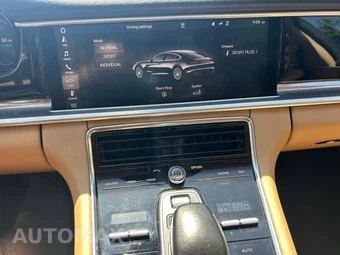 2018 Porsche Panamera - miniatura 40