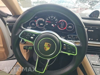 2018 Porsche Panamera – miniatura 10