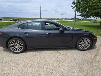 2018 Porsche Panamera – miniatura 5