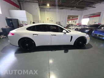 2018 Porsche Panamera – miniatura 4