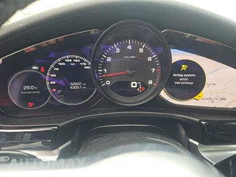 2018 Porsche Panamera - miniatura 12