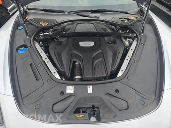 2018 Porsche Panamera - miniatura 15