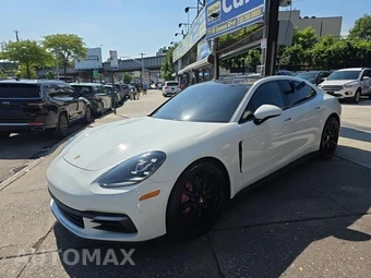 2018 Porsche Panamera