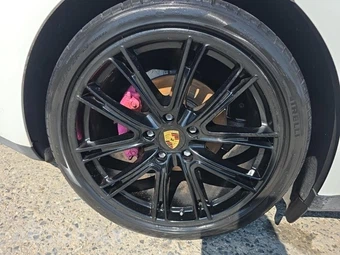 2018 Porsche Panamera – miniatura 10