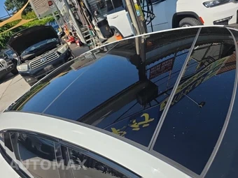2018 Porsche Panamera – miniatura 12