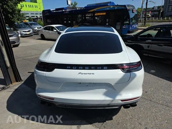 2018 Porsche Panamera – miniatura 5