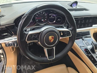 2018 Porsche Panamera – miniatura 10