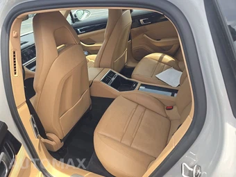 2018 Porsche Panamera – miniatura 13