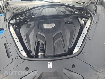 2018 Porsche Panamera – miniatura 15