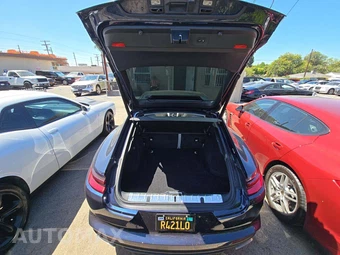 2018 Porsche Panamera – miniatura 14