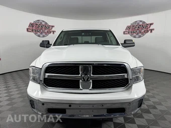2018 Ram 1500 Big Horn Crew Cab Medium Bed - miniatura 2