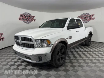 2018 Ram 1500 Big Horn Crew Cab Medium Bed - miniatura 3