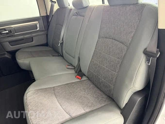 2018 Ram 1500 Big Horn Crew Cab Medium Bed - miniatura 32