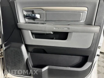 2018 Ram 1500 Big Horn Crew Cab Medium Bed - miniatura 36