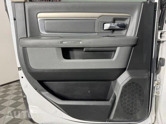 2018 Ram 1500 Big Horn Crew Cab Medium Bed - miniatura 37