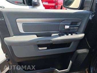 2018 Ram 1500 Big Horn Crew Cab Short Bed – miniatura 9