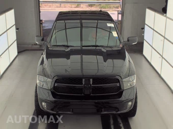 2018 Ram 1500 Big Horn Crew Cab Short Bed - miniatura 2