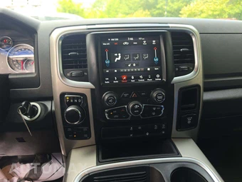 2018 Ram 1500 Big Horn Crew Cab Short Bed - miniatura 10