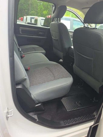 2018 Ram 1500 Big Horn Crew Cab Short Bed - miniatura 16