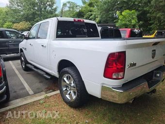 2018 Ram 1500 Big Horn Crew Cab Short Bed - miniatura 2