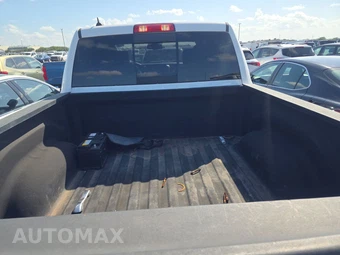 2018 Ram 1500 Big Horn Crew Cab Short Bed - miniatura 16