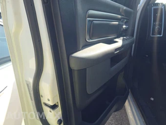 2018 Ram 1500 Big Horn Crew Cab Short Bed - miniatura 9