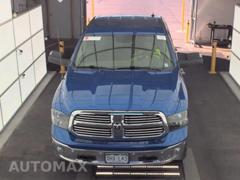 2018 Ram 1500 Big Horn Crew Cab Short Bed - miniatura 2