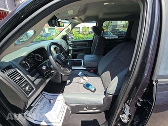 2018 Ram 1500 Big Horn Crew Cab Short Bed - miniatura 6