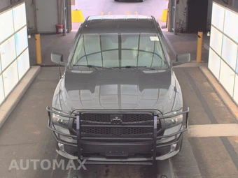 2018 Ram 1500 Express Crew Cab Short Bed – miniatura 2
