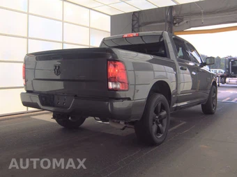 2018 Ram 1500 Express Crew Cab Short Bed – miniatura 4