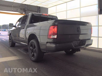 2018 Ram 1500 Express Crew Cab Short Bed – miniatura 6