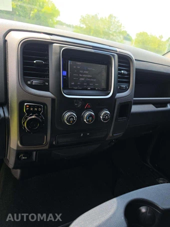 2018 Ram 1500 Express Crew Cab Short Bed – miniatura 10